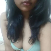 sexy_zeenu