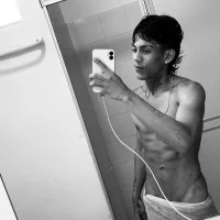 Deiby_hot1_