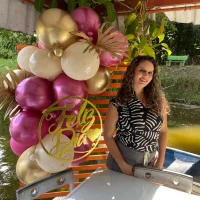Nina_vallon Adlı Modelin Avatarı