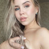 MadelineAlbe's Profile Pic