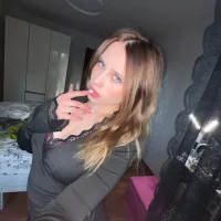 Bella__Ray