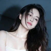 seraphina01's Profile Pic