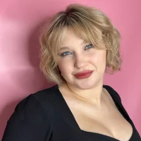 ElletteBrabson's Profile Pic