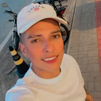 Tavarares's Profile Pic