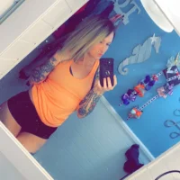 roxysavage1992's Profile Pic