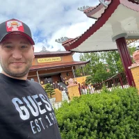 Ramoncze87's Profile Pic
