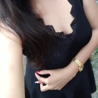 Naughty-Trishaa