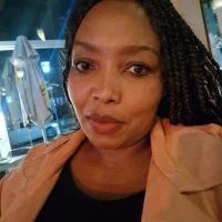 MatureBustyAngiexx's Avatar Pic