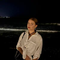 FloraBlincoe's Profile Pic