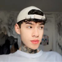 arteemiis's Profile Pic