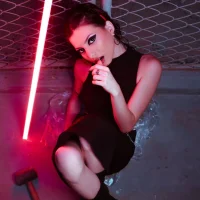 LolaMustaine_'s Avatar Pic