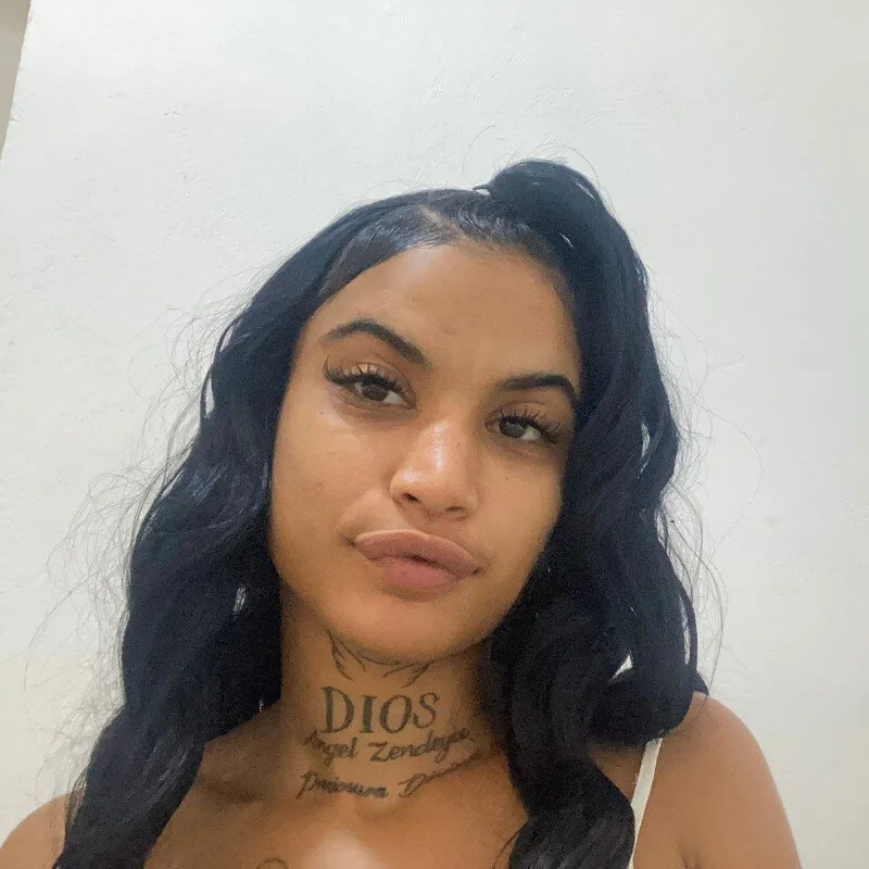 Lareynazendeyastar Stripchat profile image