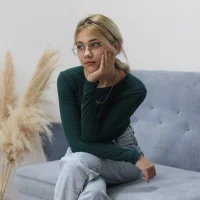 DitaBump's Profile Pic
