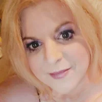 Saphiralee's Avatar Photo