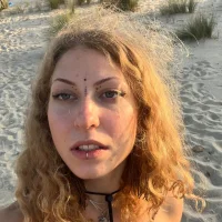 EfyBlondie's Avatar Pic