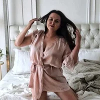 GorgeousDia Φωτ, Προφίλ