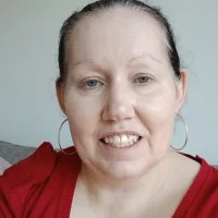 Профилна снимка на Laura3012