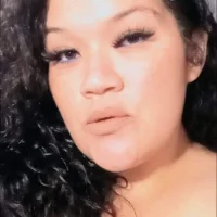 Chinaaahhh Φωτ, Προφίλ