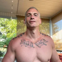 Barrywayne80's Profile Pic