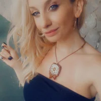 NoaBarelyxx Φωτ, Προφίλ