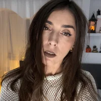 AddictingAlice webcam model