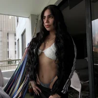 Cuteandhornyy Φωτ, Προφίλ