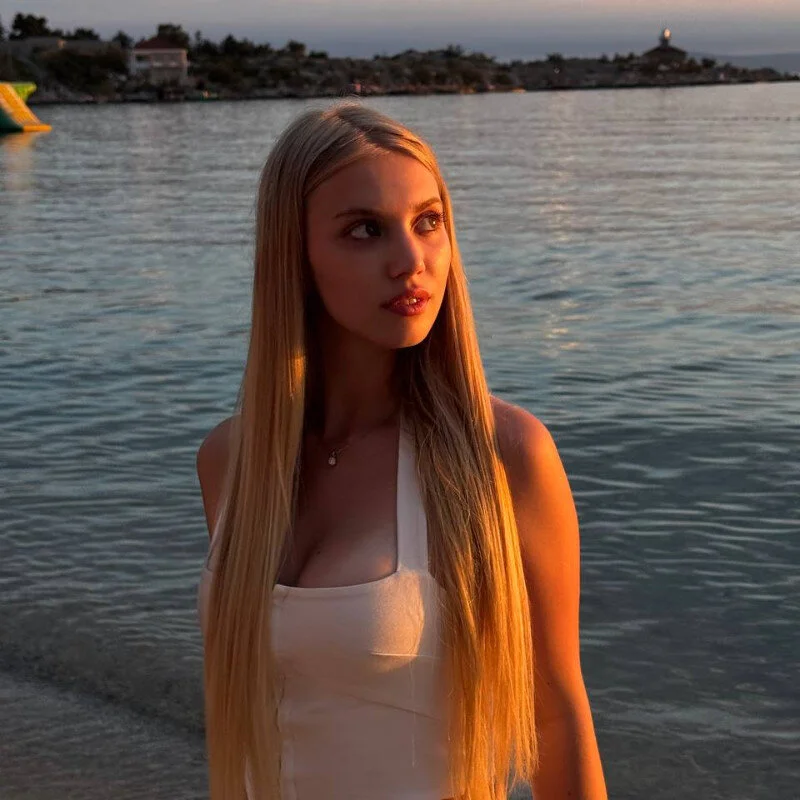 MissStella054