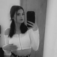 emmavee20, Stripchat webcam model from Colombia