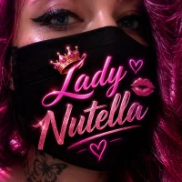 LadyNutella webcam model