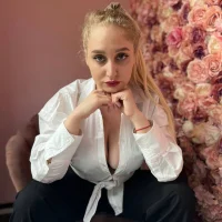Heidi_Lilly's Profile Pic
