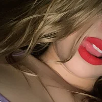 Ionelaa's Profile Pic