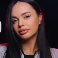 Slika avatara modela DinaTasty
