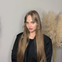 RaynaBrom's Profile Pic