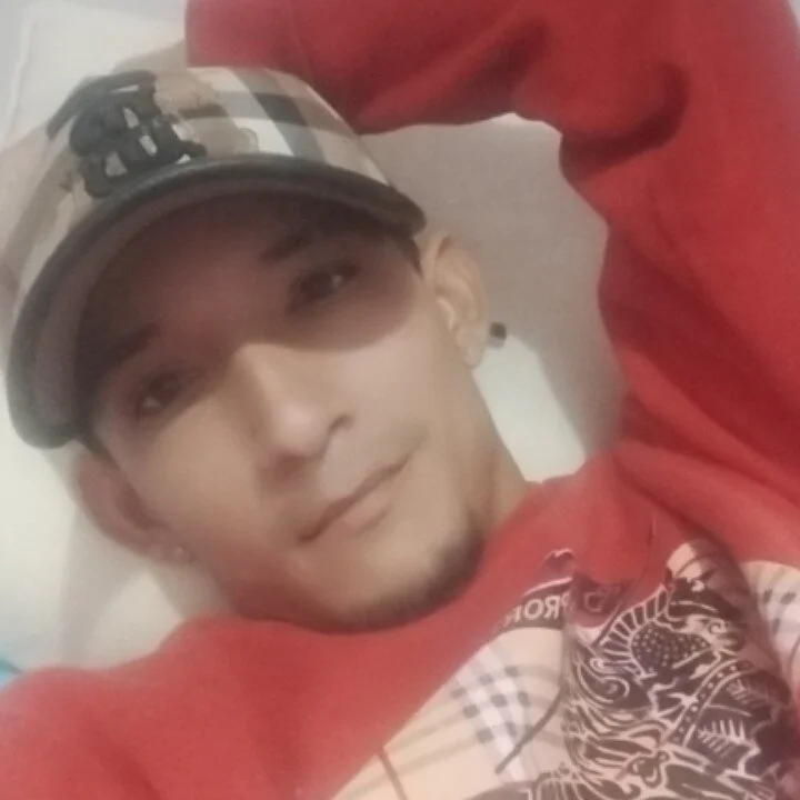 ander0122746 profile photo