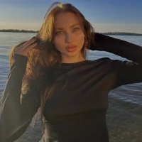 PollyBow's Profile Pic