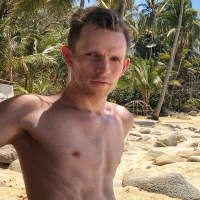 johnnielover's Avatar Photo