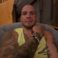 JustinGoke Φωτ, Προφίλ