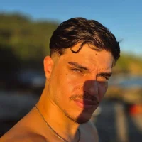 alegouveia12 avatarbilde