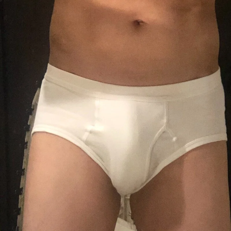 whitebriefboy profile photo
