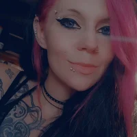 Sweet_N_Innocent29's Profile Pic