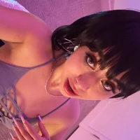 realreinaperez111's Avatar Photo