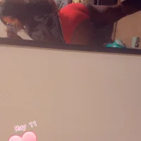 LovelyThighs এর প্রোফাইল ছবি