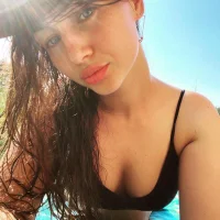 AliceDie's Avatar Photo