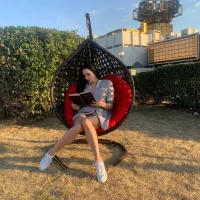 VeronicaWebb  的個人資料圖片