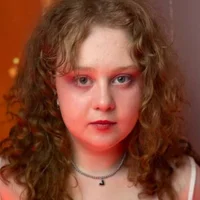 SaraSweetness 头像图片