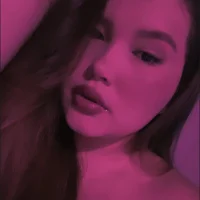lari56's Profile Pic