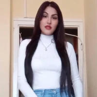 ana_beckett_'s Profile Pic