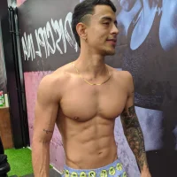 Tristan-bm Φωτ, Προφίλ