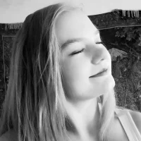 รูปโปรไฟล์ของ Ava_Adams