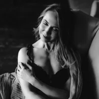 รูปโปรไฟล์ของ Tina_Tender